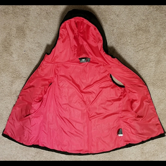 New Balance Puffer Quilt Tech Vest - Picture 8 of 10